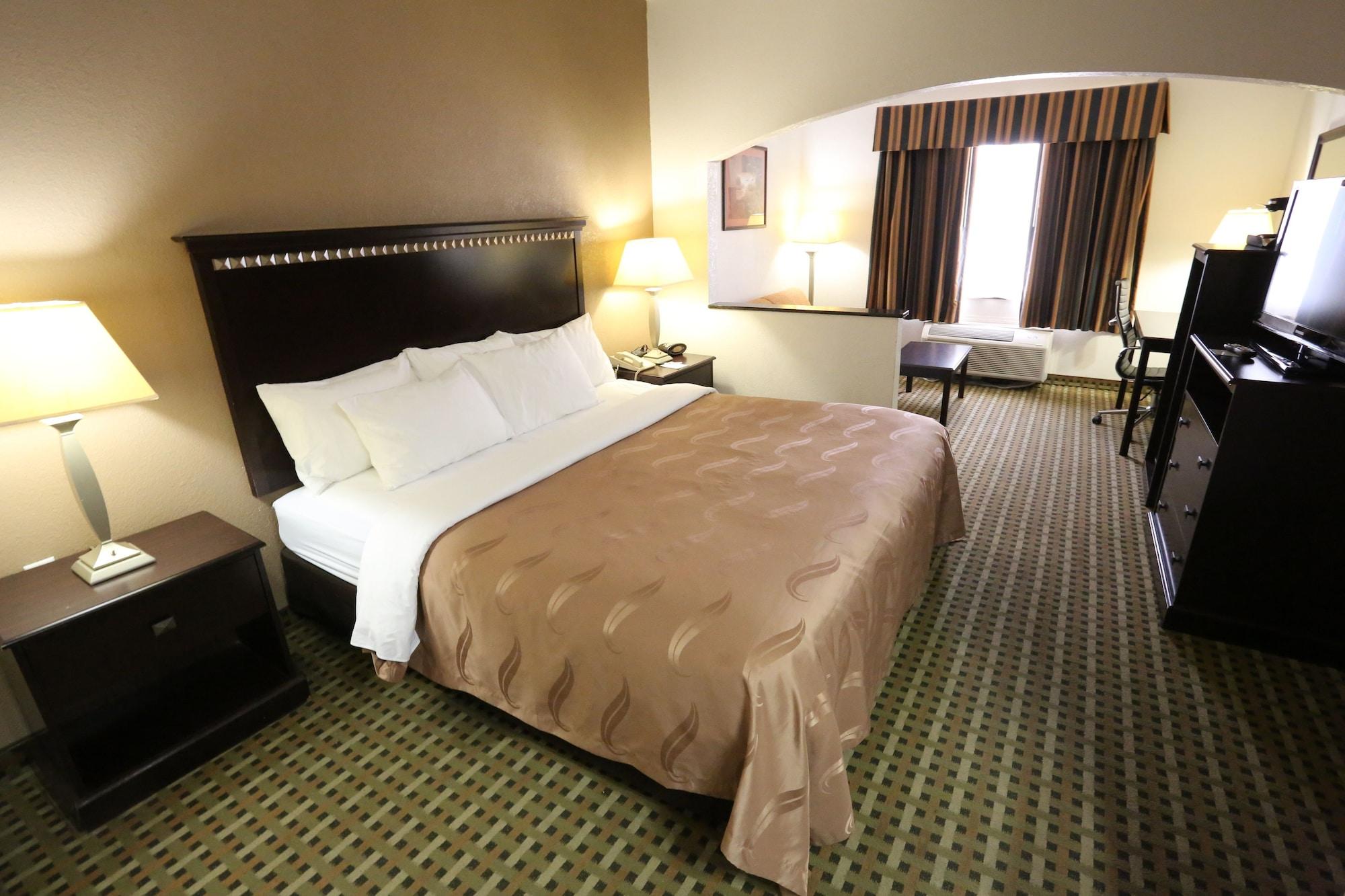 Quality Suites Burleson - Ft Worth Extérieur photo