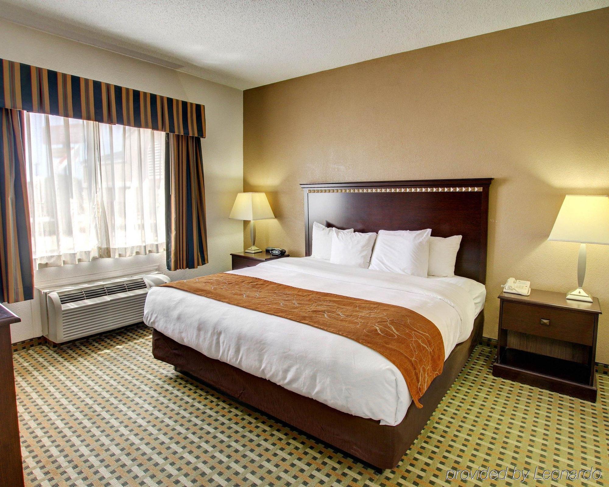 Quality Suites Burleson - Ft Worth Extérieur photo